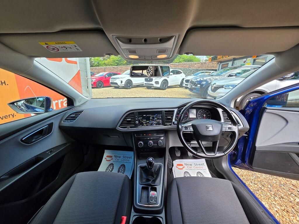Seat Leon Hatchback 1.6 Tdi Se Dynamic Euro 6 Ss 201 DU68HDG Blue #2