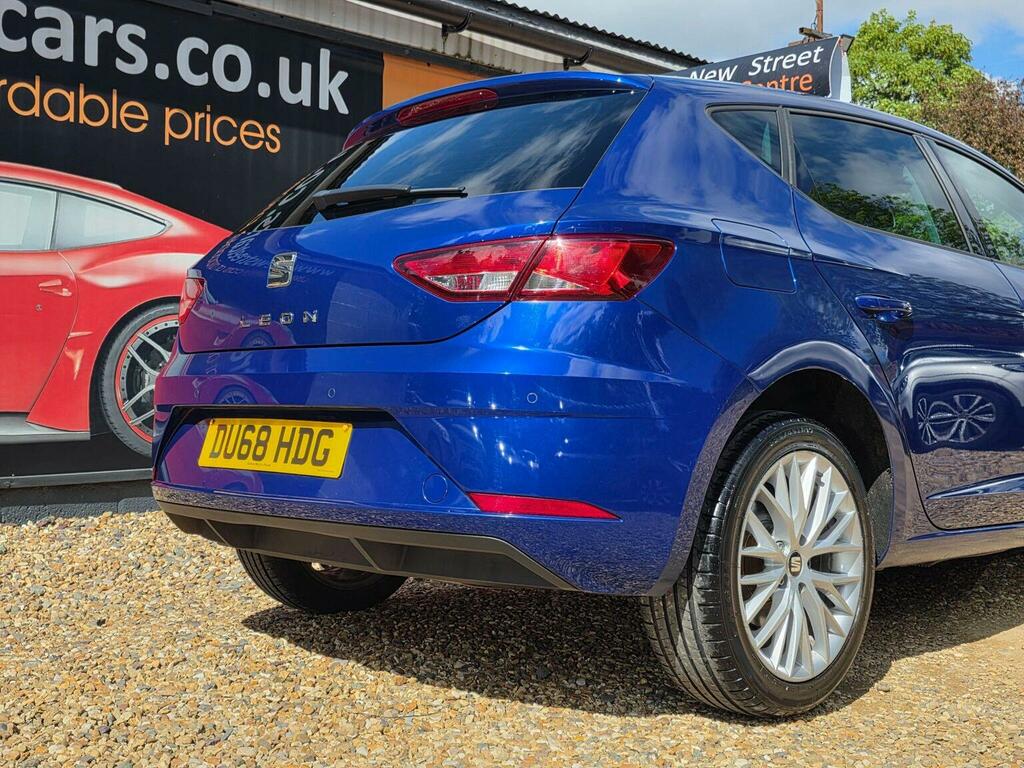 Seat Leon Hatchback 1.6 Tdi Se Dynamic Euro 6 Ss 201 DU68HDG Blue #6