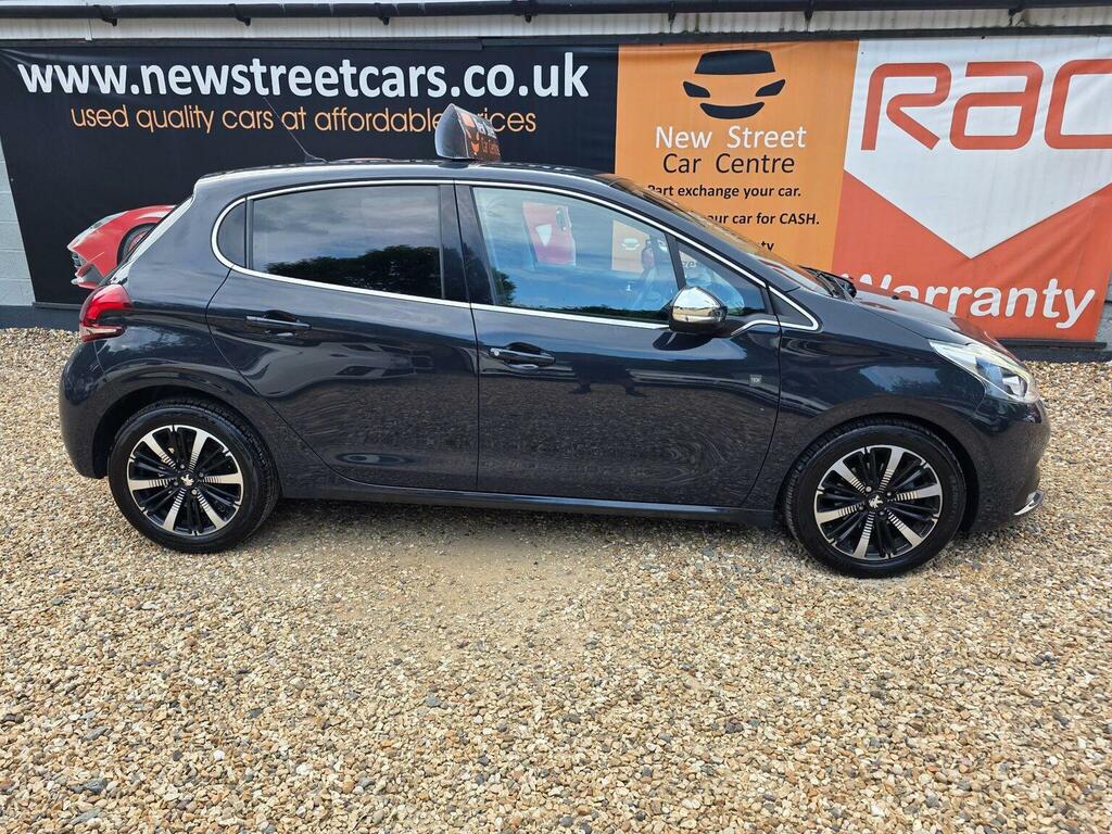 Peugeot 208 Hatchback 1.2 Puretech Tech Edition Euro 6 Ss 5 GK19OBW Grey #5