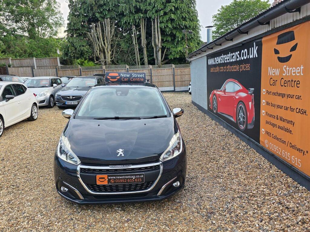 Peugeot 208 Hatchback 1.2 Puretech Tech Edition Euro 6 Ss 5 GK19OBW Grey #3