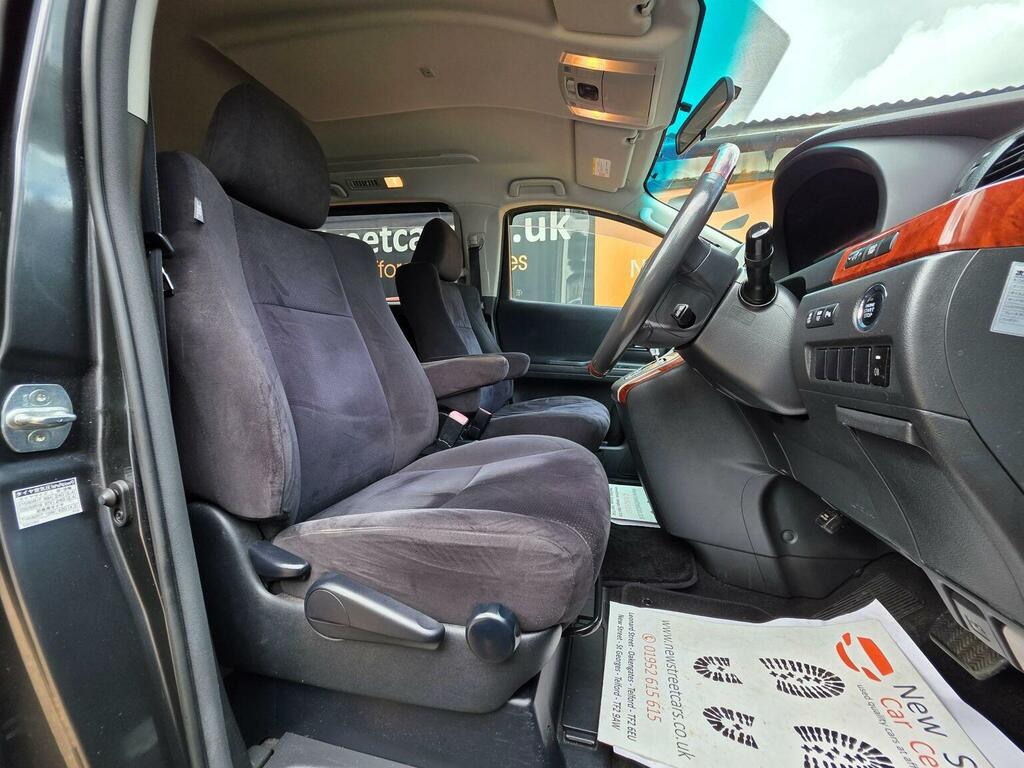 Toyota Vellfire 2.4 Auto Purple #77