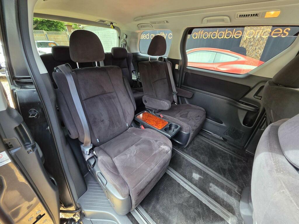 Toyota Vellfire 2.4 Auto Purple #71