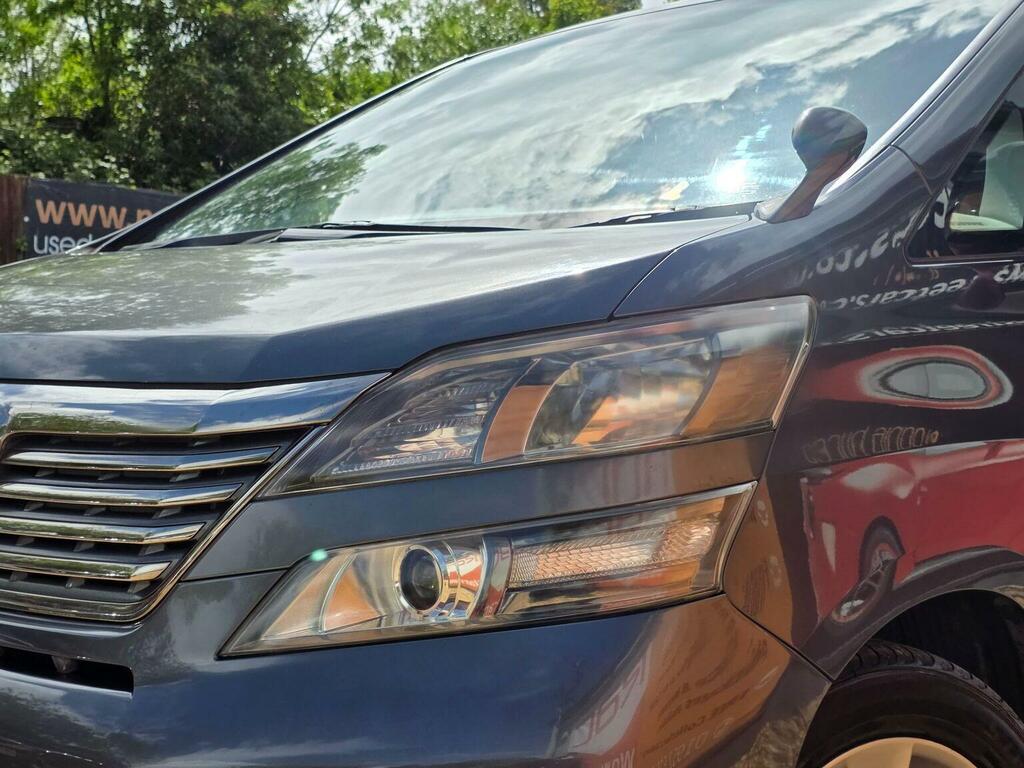 Toyota Vellfire 2.4 Auto Purple #66