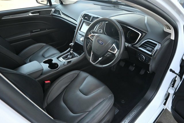 Ford Mondeo 2.0 Ecoblue Titanium Edition Estate Man White #4