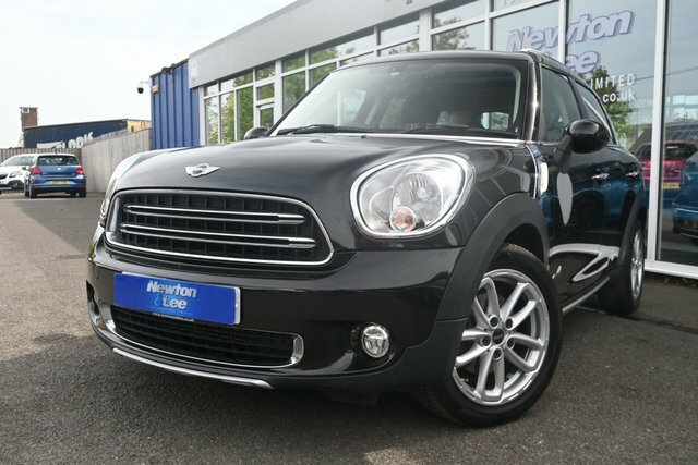 Mini Countryman 1.6 Cooper Suv All4 Euro 6 122 Ps SF15GBM Black #3
