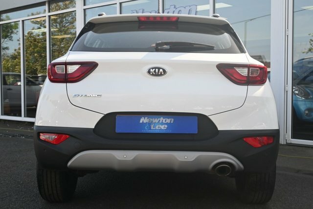 Kia Stonic 1.4 2 Suv Euro 6 S S 98 Bhp White #4