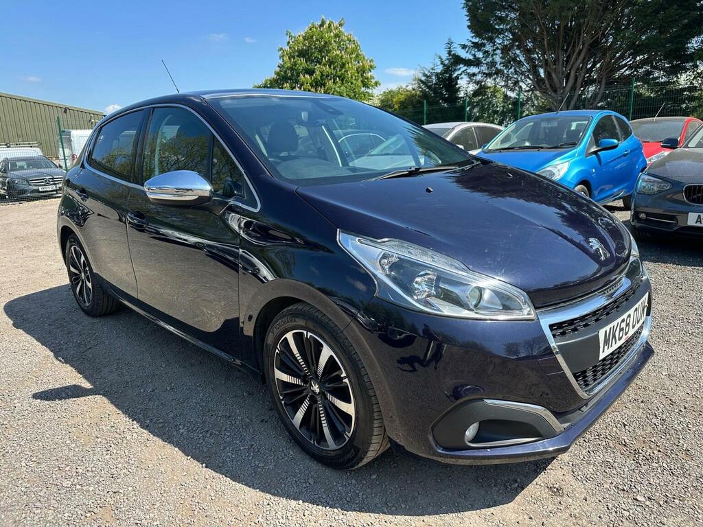 Peugeot 208 Hatchback 1.2 Puretech Allure Premium Euro 6 Ss Blue