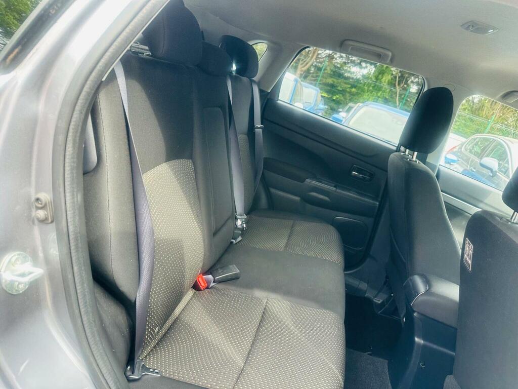 Mitsubishi ASX Asx 3 Di-d White #22