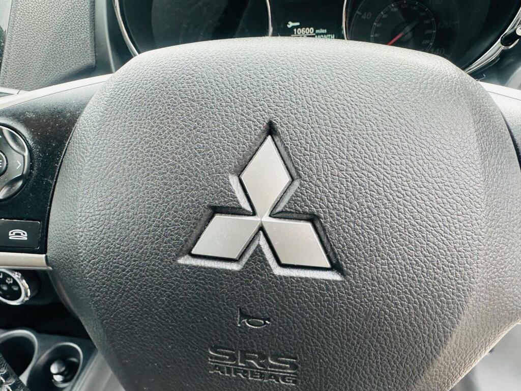 Mitsubishi ASX Asx 3 Di-d White #45