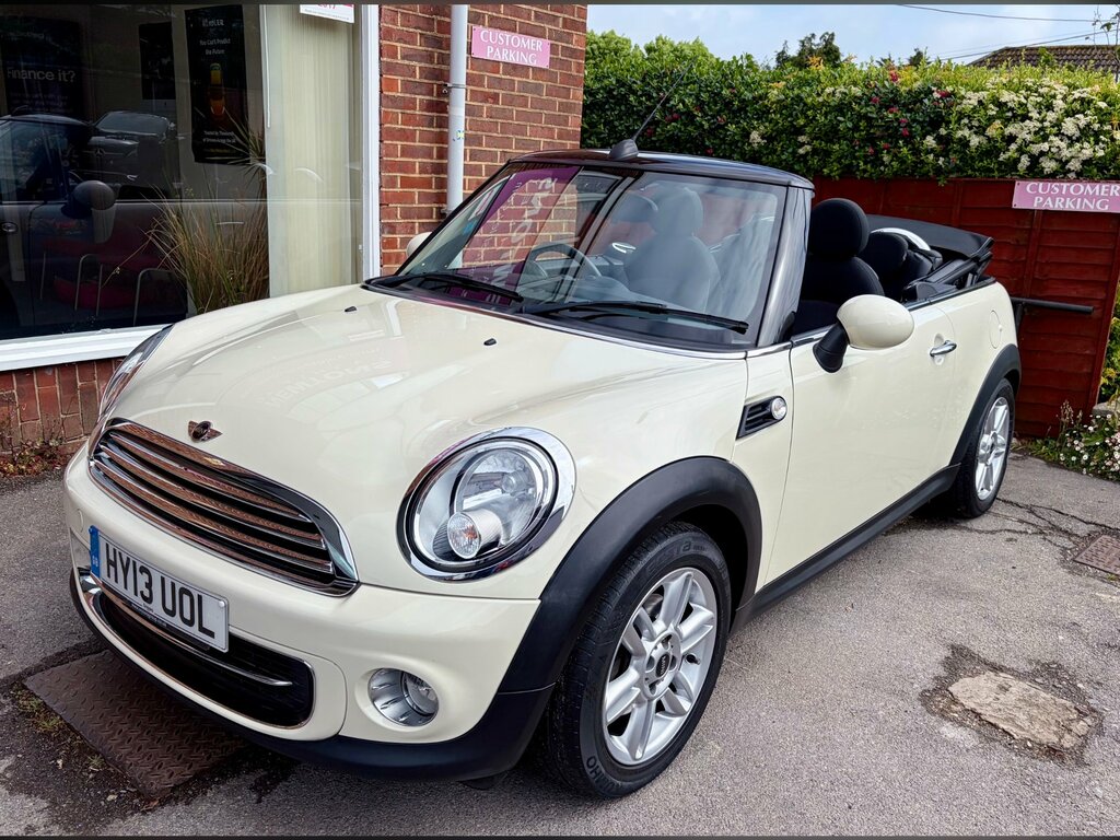 Mini Convertible 1.6 Cooper Convertible Euro 6 S White
