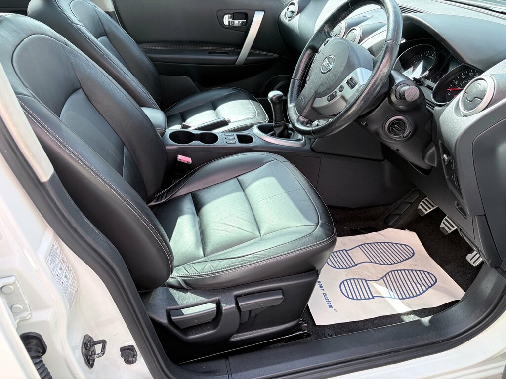 Nissan Qashqai 1.6 Tekna Suv 2Wd Euro 5 117 Ps White #4
