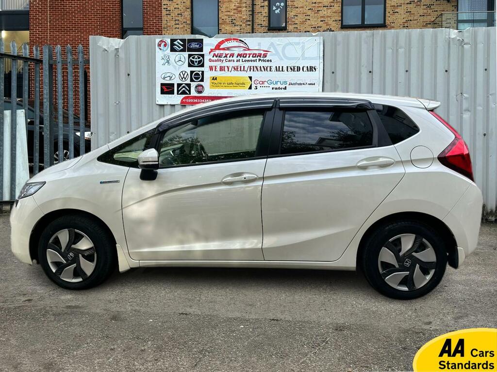 Honda Jazz 1.5 Hybrid I-vtec Se Hatchback Cvt Euro White #5
