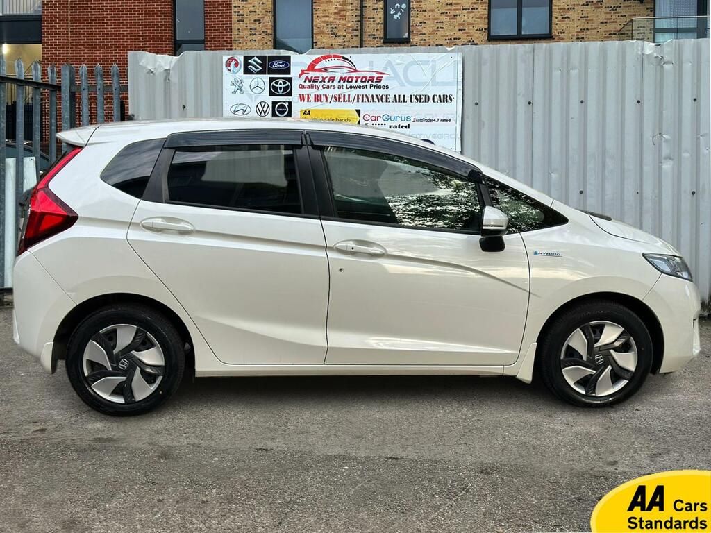 Honda Jazz 1.5 Hybrid I-vtec Se Hatchback Cvt Euro White #4