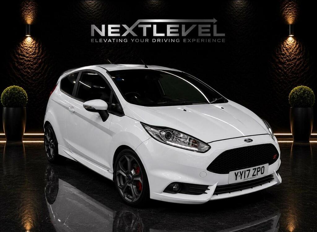 Ford Fiesta 1.6T Ecoboost St-3 Euro 6 White