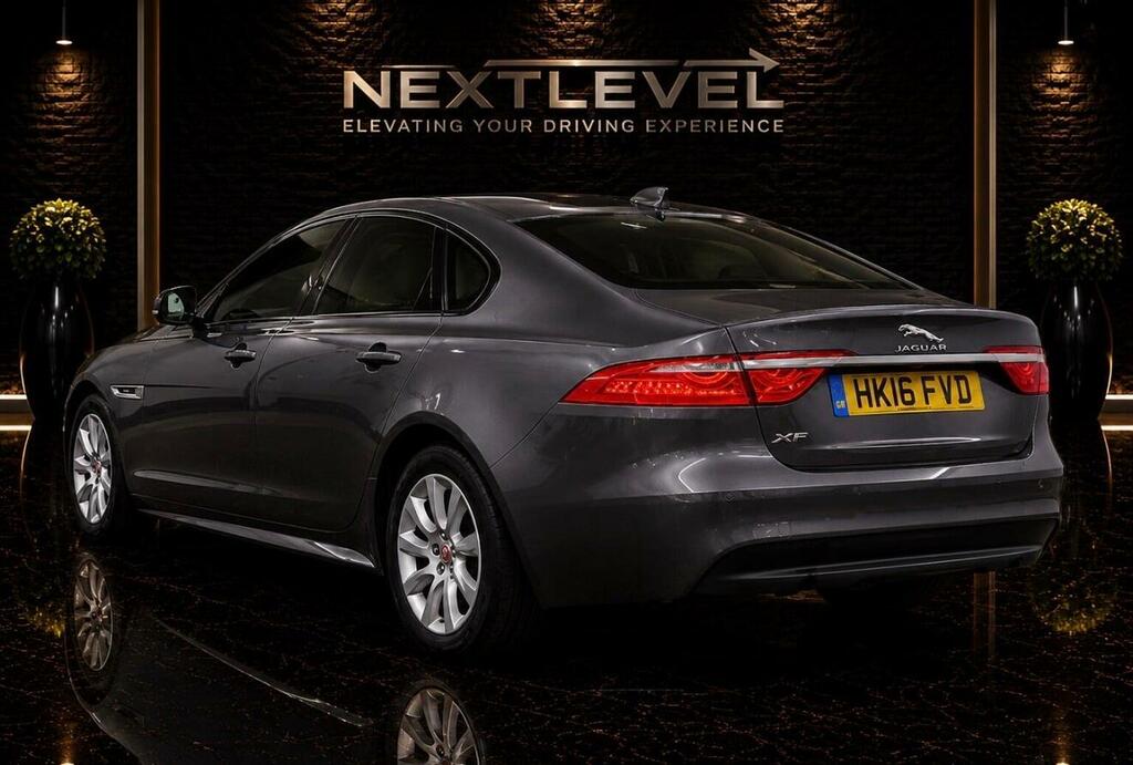 Jaguar XF 2.0D R-sport Euro 6 Ss Grey #3