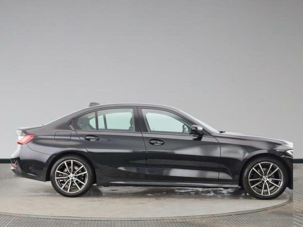 BMW 3 Series Saloon 2.0 318I Sport Euro 6 Ss 2021 LR21XSG Black #2