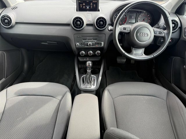 Audi A1 Tfsi Sport Sportback S YH15ZCR Silver #3