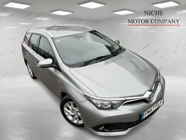 Toyota Auris Vvt-h Icon Tech Touring FM67FLF Grey #6