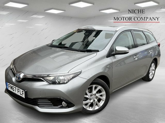 Toyota Auris Vvt-h Icon Tech Touring FM67FLF Grey #4