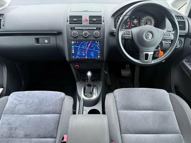 Volkswagen Touran Tsi Se Mpv YH15ZUP White #3