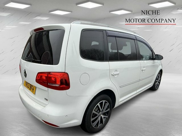 Volkswagen Touran Tsi Se Mpv YK13BFH White #5