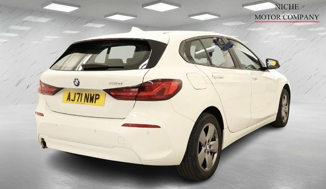BMW 1 Series 116D Se Lcp Dct AJ71NWP White #4
