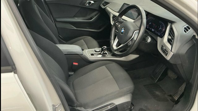 BMW 1 Series 116D Se Lcp Dct AJ71NWP White #3