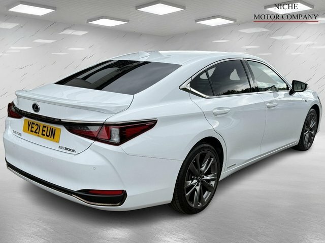 Lexus ES 300H F Sport E-cvt YE21EUN White #5