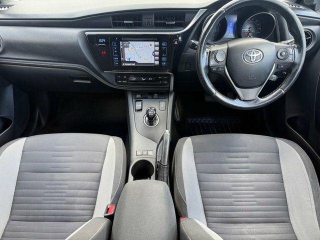 Toyota Auris Vvt-h Icon Tech Touring FM18UKE Grey #3
