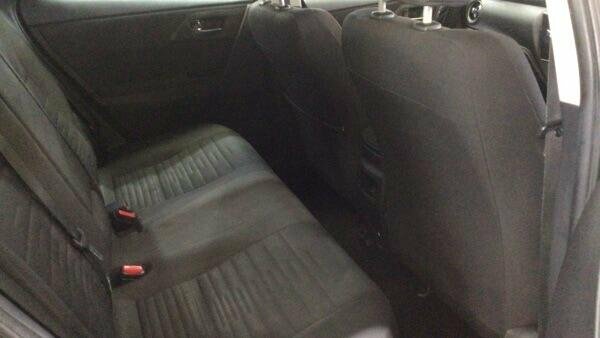 Toyota Auris Vvt-h Icon Tech Touring MT68WTE Silver #6