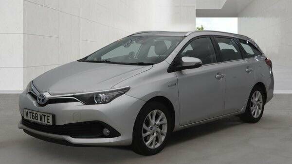 Toyota Auris Vvt-h Icon Tech Touring MT68WTE Silver #2