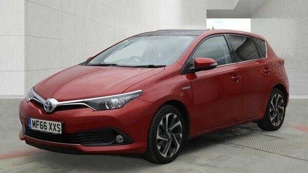 Toyota Auris Vvt-h Design Cvt Euro MF66XXS Red #2
