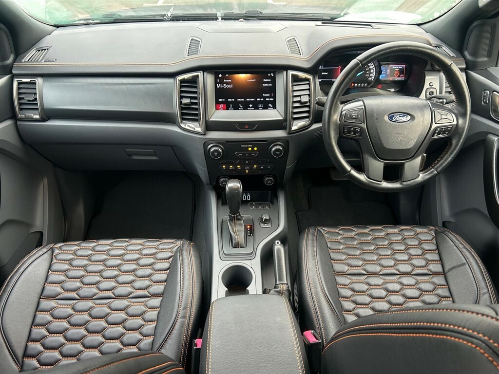 Ford Ranger 3.2 Tdci Wildtrak Pickup Double Cab Aut YR68KHG Black #6