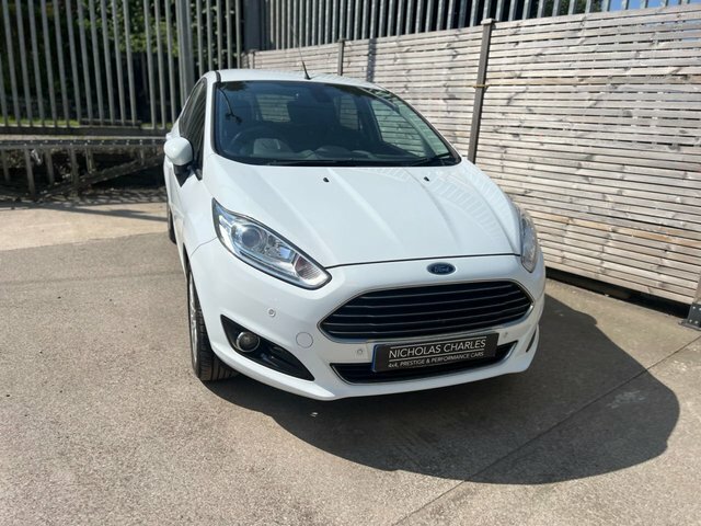 Ford Fiesta Hatchback EJ63YLN White #5