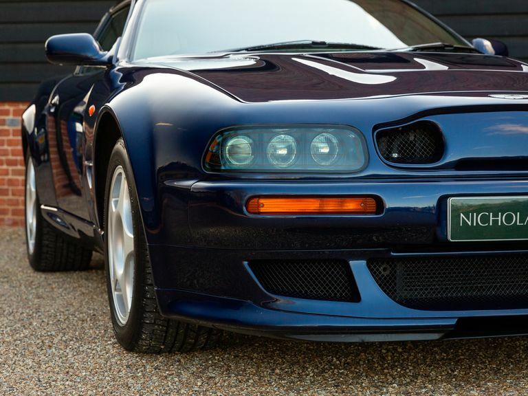 Aston Martin V8 5.3 2dr Black #11