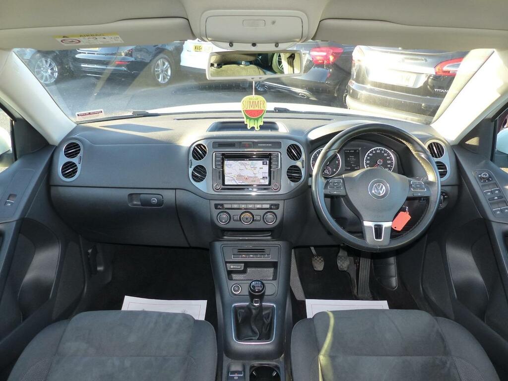 Volkswagen Tiguan 2.0 Tdi Bluemotion Tech Match 150 Sat Nav YG65NZK White #3