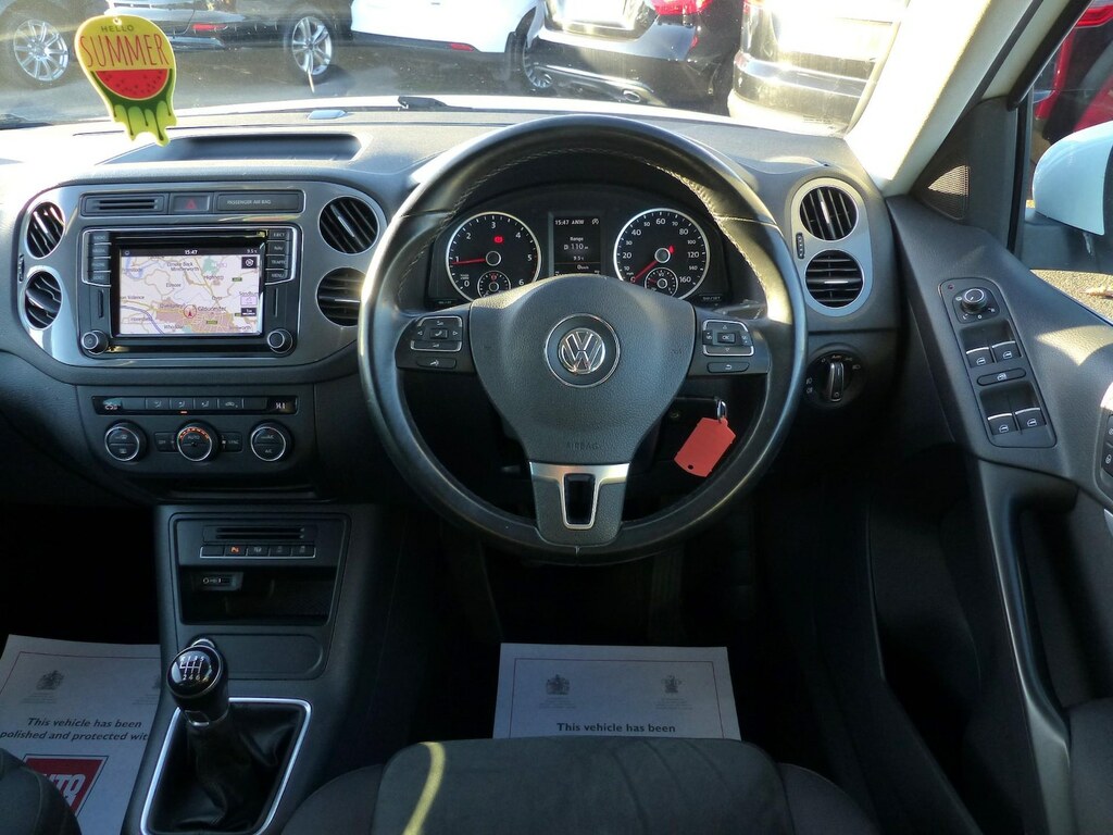 Volkswagen Tiguan 2.0 Tdi Bluemotion Tech Match 150 Sat Nav YG65NZK White #6