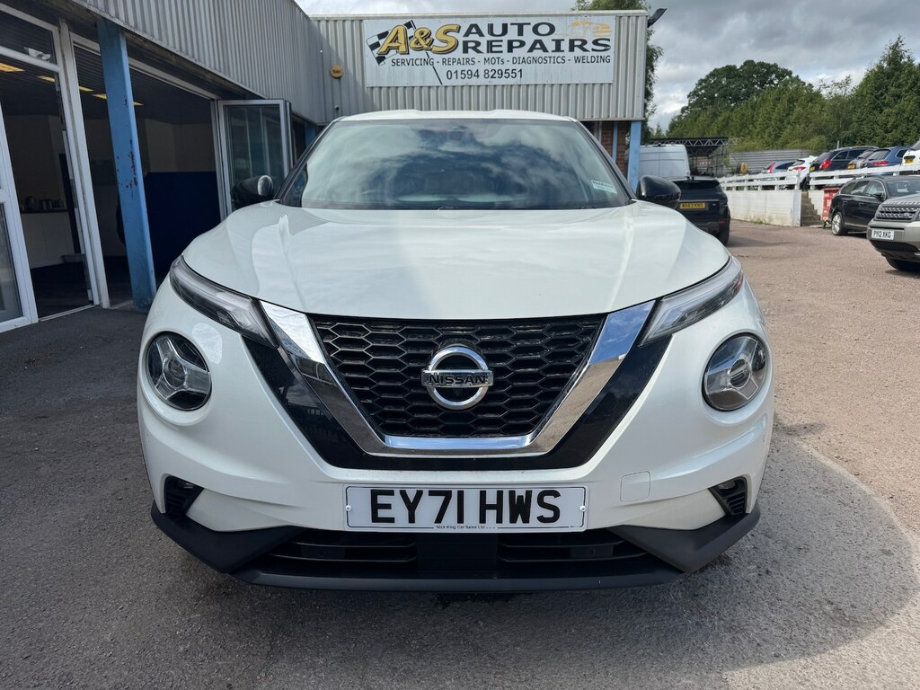 Nissan Juke 1.0 Dig-t 114 Tekna EY71HWS White #2