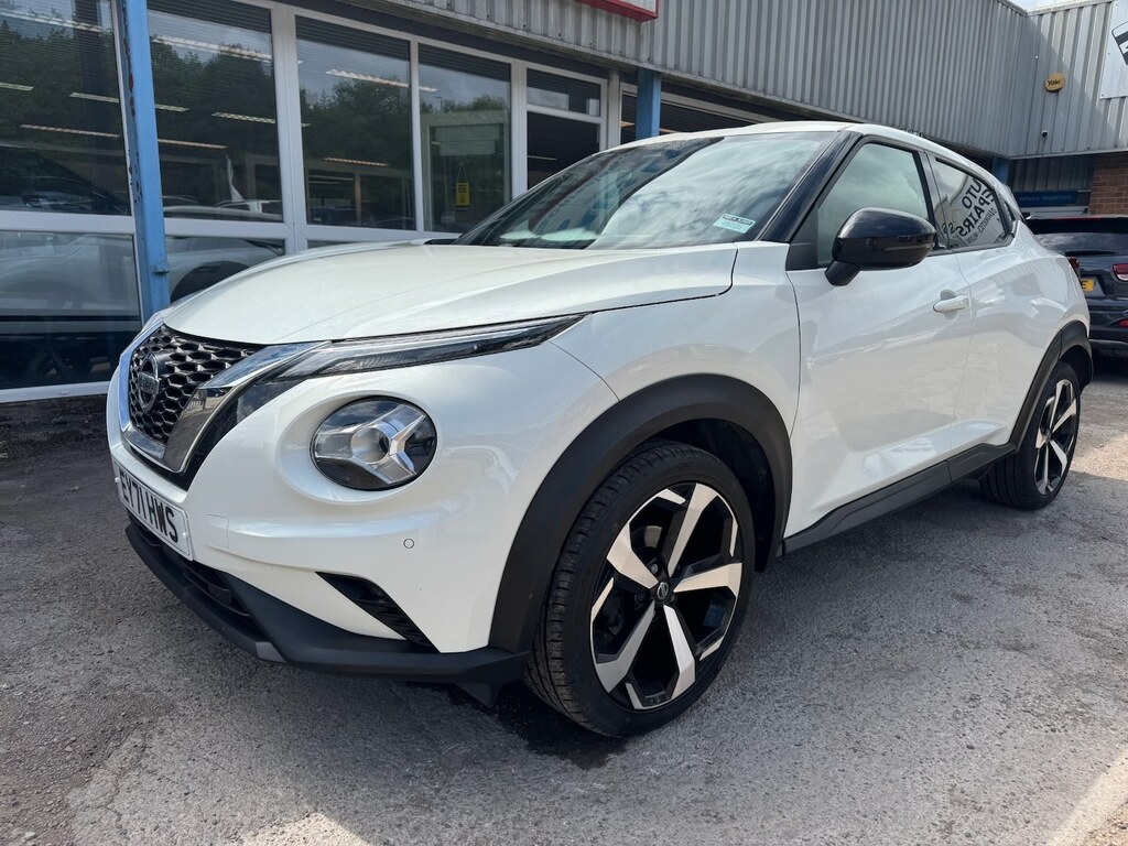 Nissan Juke 1.0 Dig-t 114 Tekna EY71HWS White #3