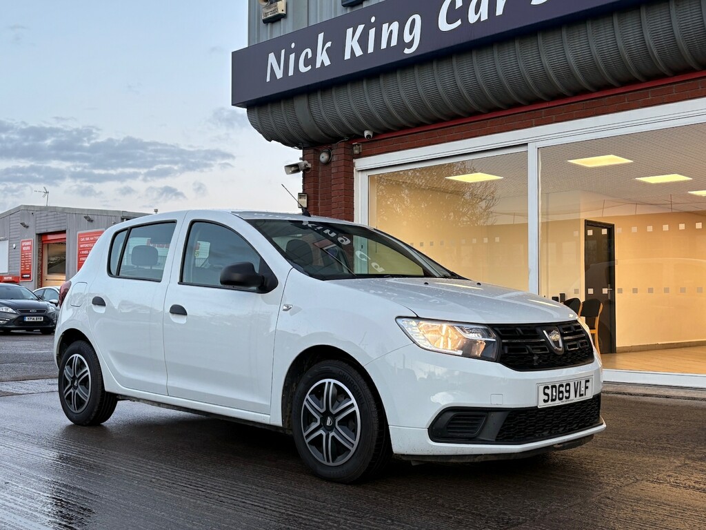 Dacia Sandero 1.5 Blue Dci Essential Ulez Dab 59 Mpg White