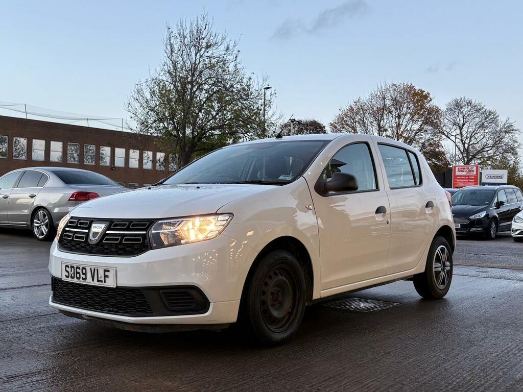 Dacia Sandero 1.5 Blue Dci Essential Ulez Dab 59 Mpg SD69VLF White #3