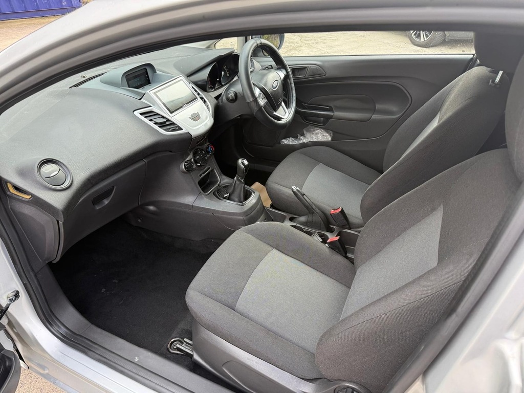 Ford Fiesta 1.6 Tdci Econetic Van 12 Months Mot No Vat AV13RYP Silver #6