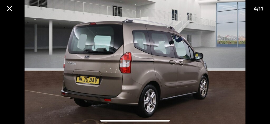Ford Tourneo Courier 1.5 Tdci Zetec Silver #4