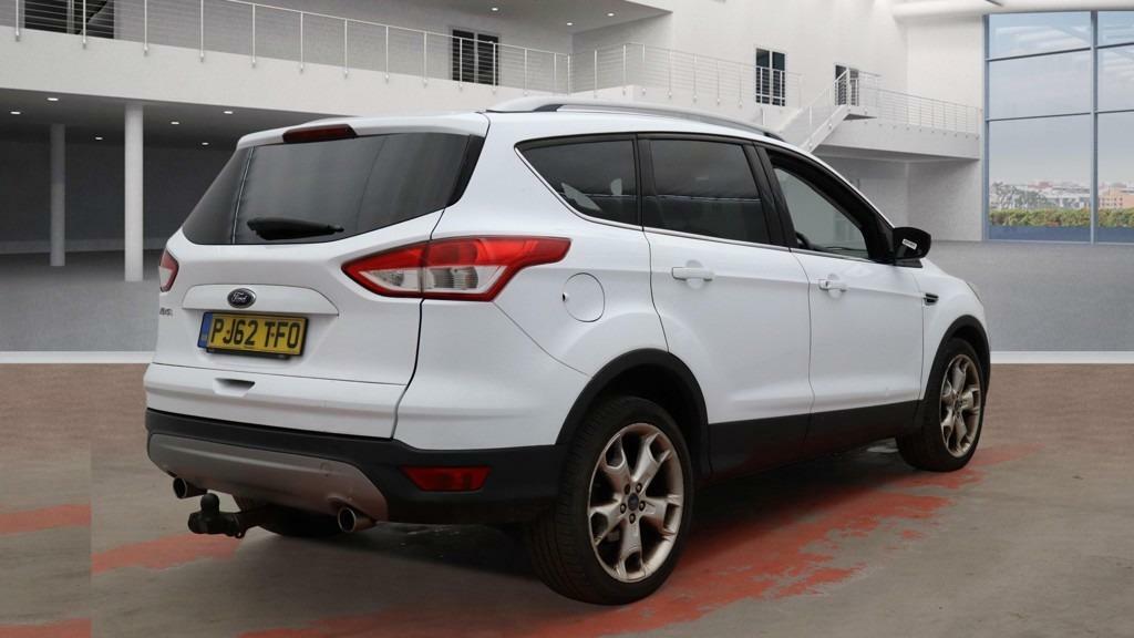 Ford Kuga 2.0 Tdci Titanium 1 Owner 11 Services A PJ62TFO White #5