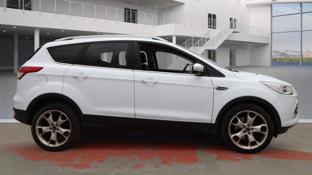 Ford Kuga 2.0 Tdci Titanium 1 Owner 11 Services A PJ62TFO White