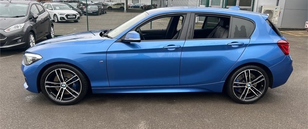 BMW 1 Series 118I M Sport Shadow Edition Nav Ulez Le YC19UKG Blue #2