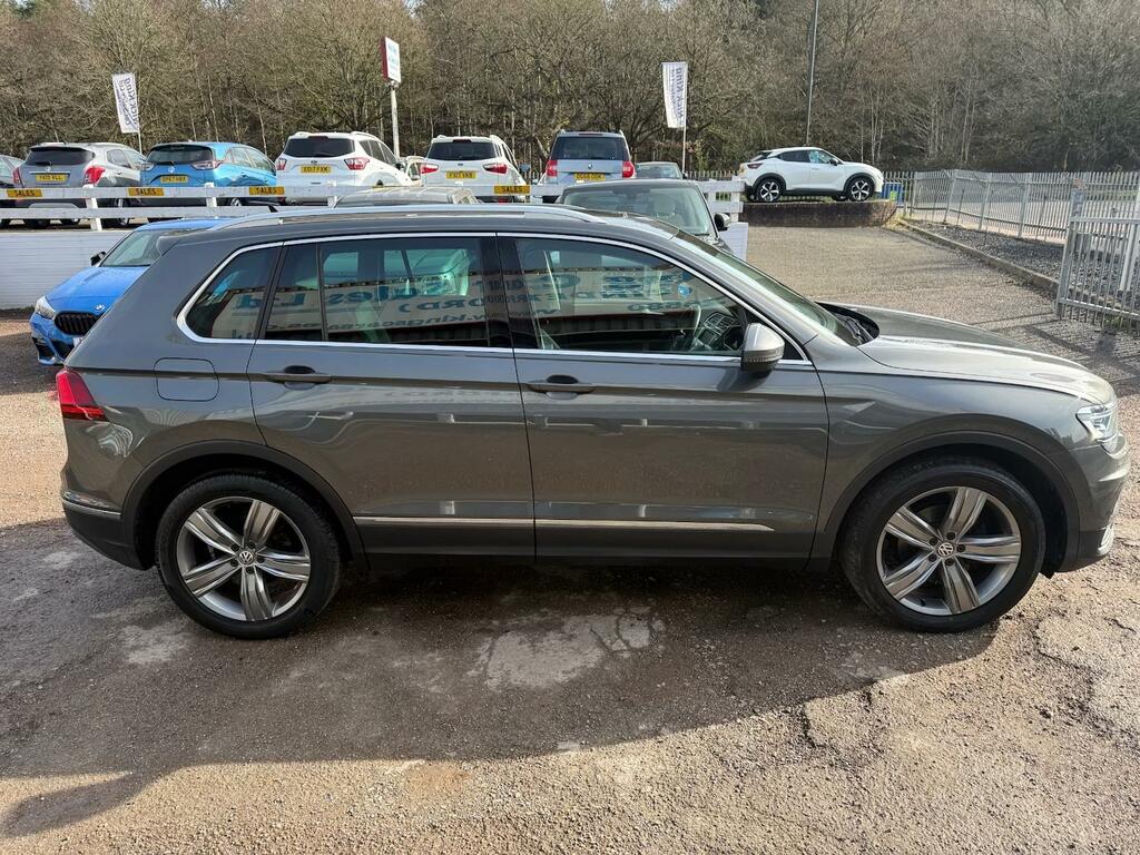 Volkswagen Tiguan 2.0 Tdi 150 Sel CF66KDN Grey #4
