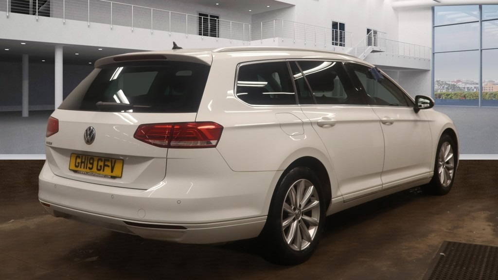 Volkswagen Passat 1.5 Tsi Evo 150 Se Business Nav Car Net A GH19GFV White #6