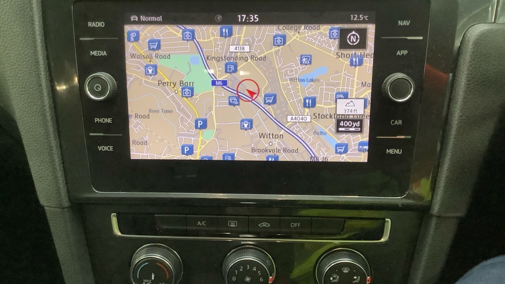 Volkswagen Golf 1.6 Tdi Match Dsg Sat Nav Vw History Ul GM19XPP Black #3