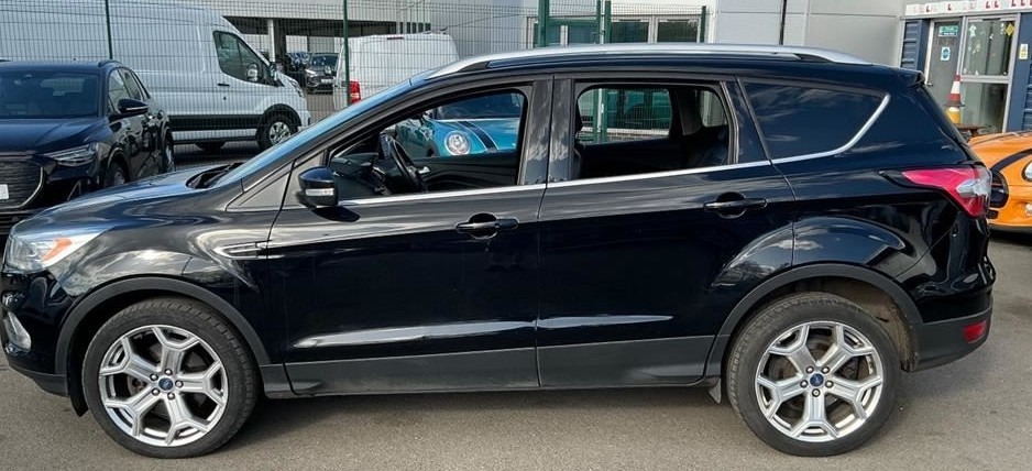 Ford Kuga 2.0 Tdci Titanium X Panroof Leather Ap HV18XRN Black #6